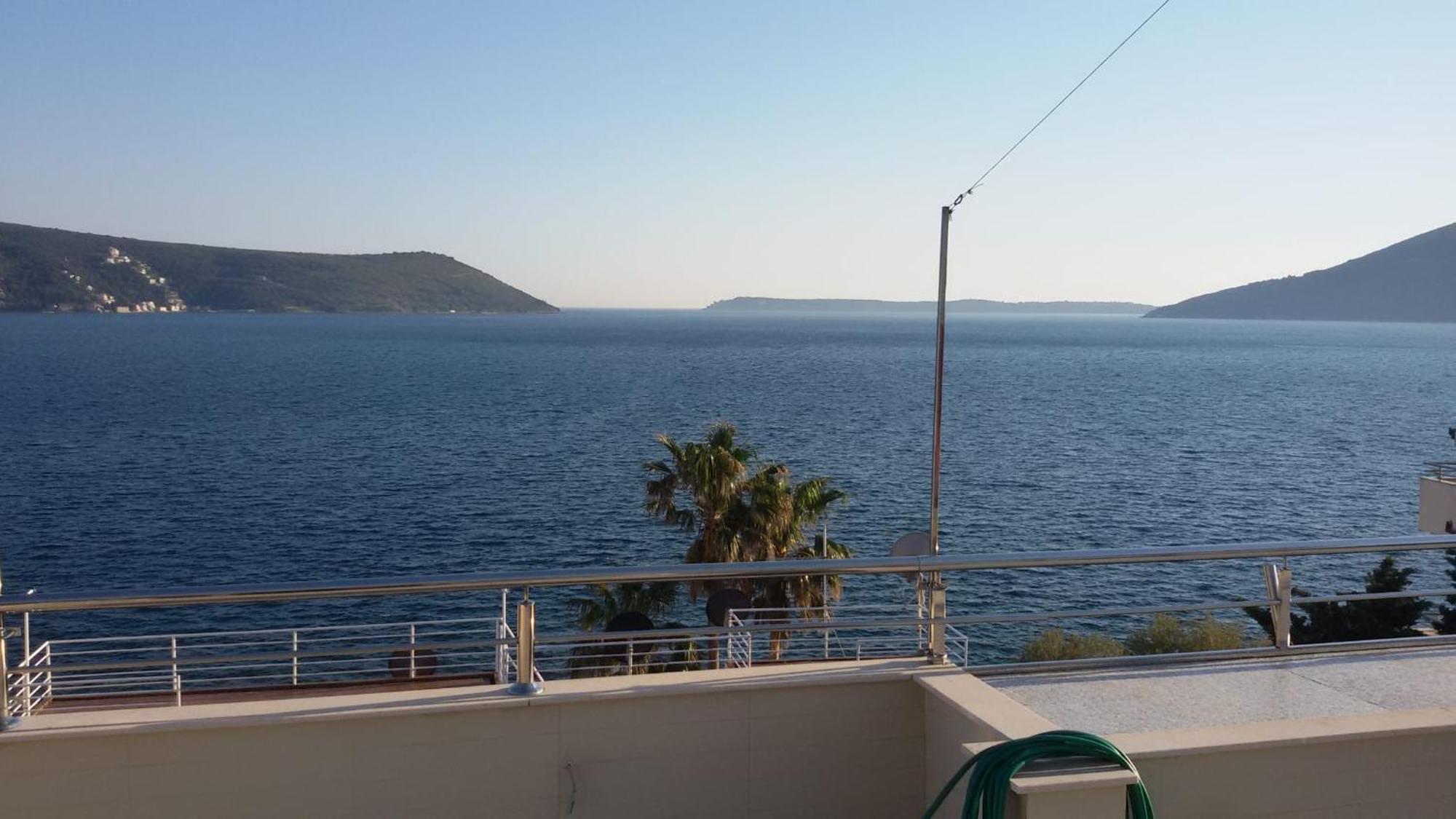 Sea View Apartments ヘルツェグ・ノヴィ エクステリア 写真